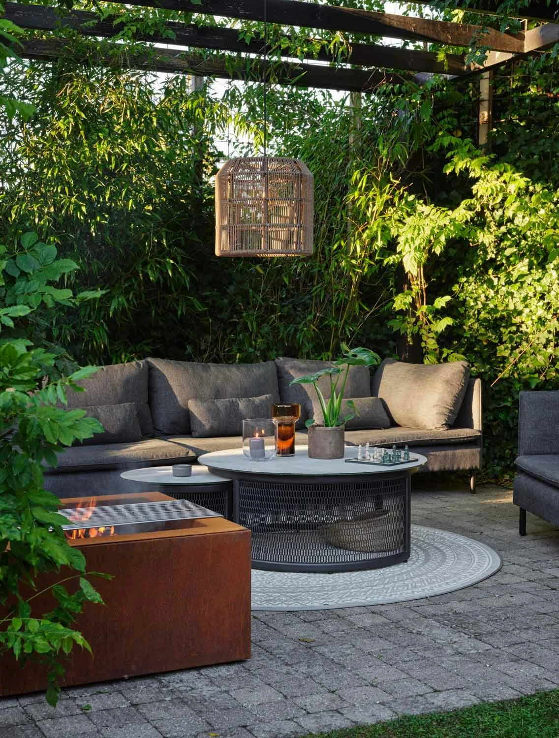 Brafab Callisto Modular Sofa Backrest 1-Seater, Onyx 7 Brafab Callisto Modular Sofa Backrest 1-Seater, Onyx - Image 5