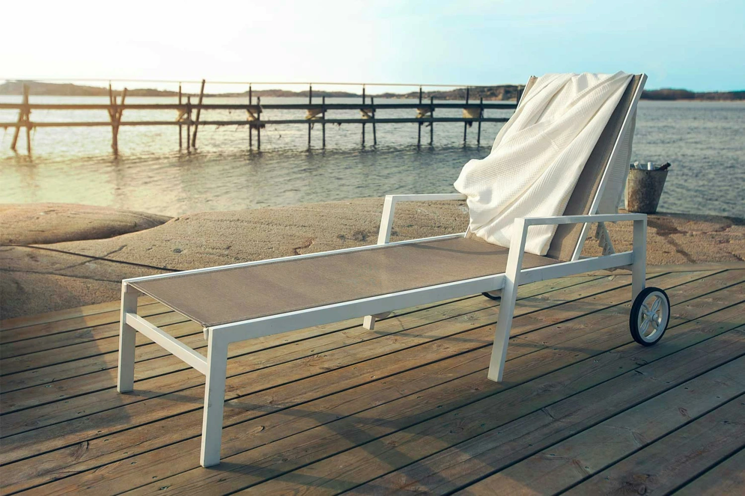 Brafab Leone Sunbed Aluminium , White / Grey 5 Brafab Leone Sunbed Aluminium , White / Grey - Image 3
