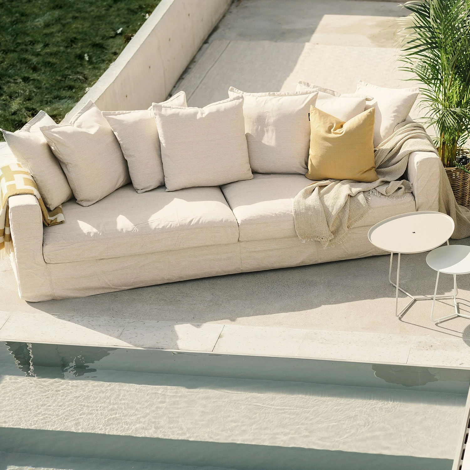 Le Grand Air 3-Seater Sofa Outdoor Sunbrella, Canvas Beige 6 Le Grand Air 3-Seater Sofa Outdoor Sunbrella, Canvas Beige - Image 4
