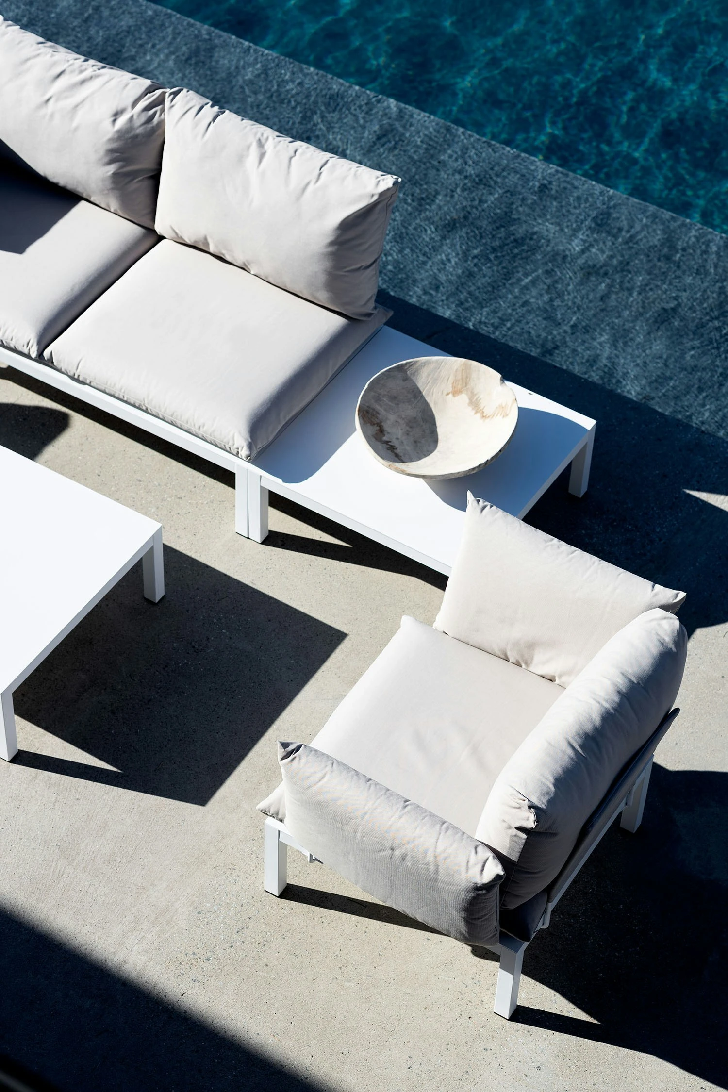 FIAM Domino Armchair, Beige/White 7 FIAM Domino Armchair, Beige/White - Image 5