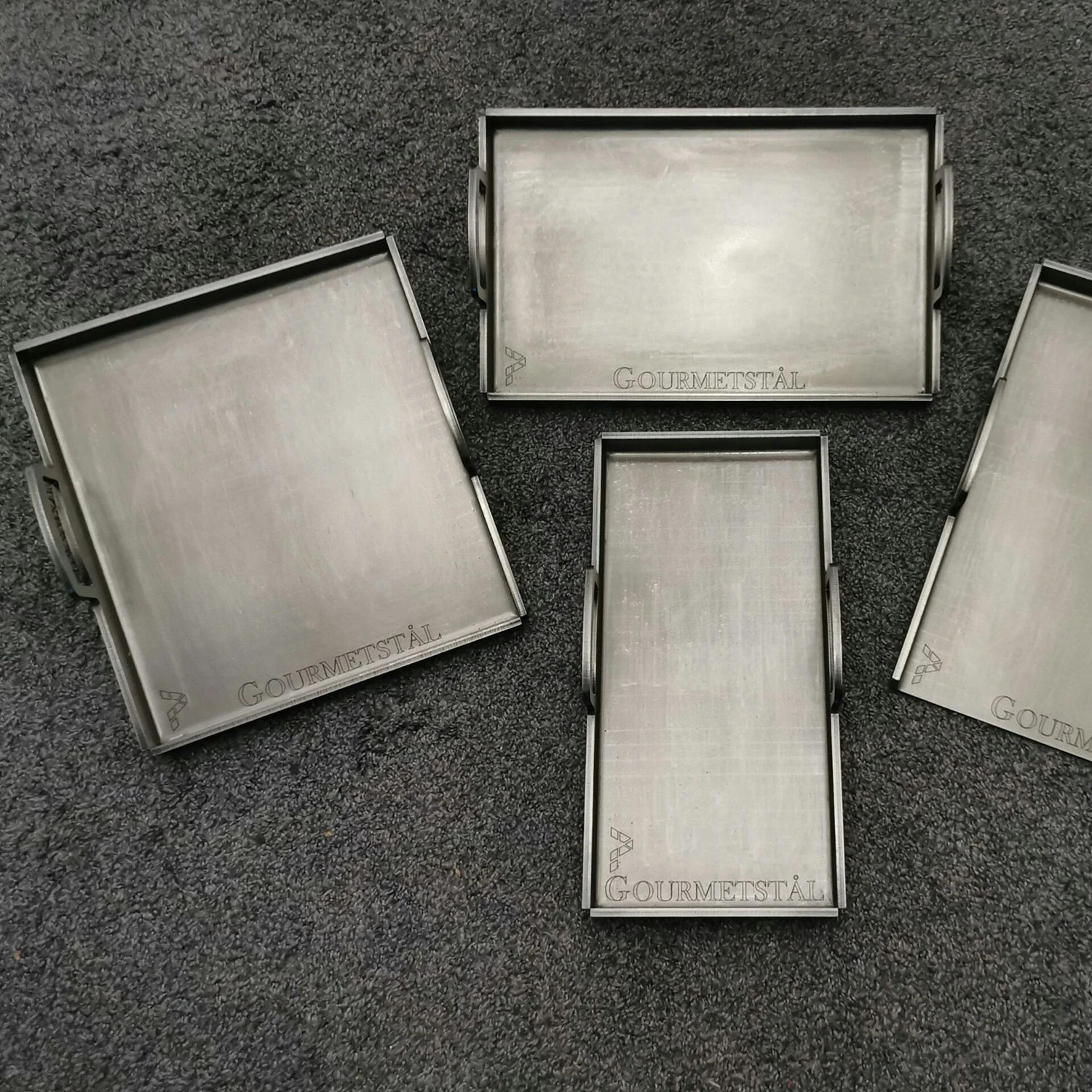 Steel Griddle With Handles, 32x32 Cm 5 Steel Griddle With Handles, 32x32 Cm - Image 3