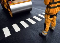 Bob Rug 70x200 Cm, Black/Vanilla -Hay Store pappelina bob rug black vanilla 3 1