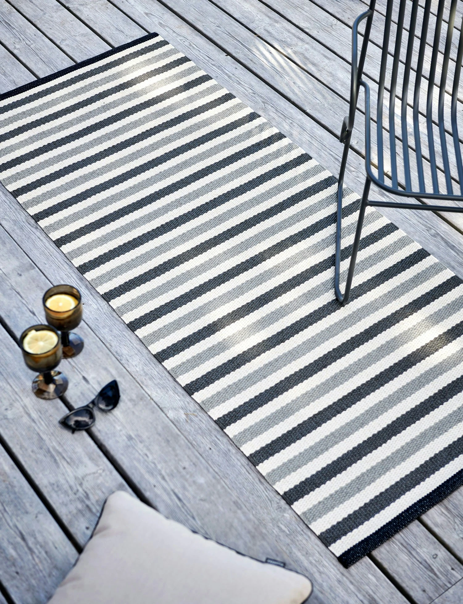 Teo Rug Warm Grey / Charcoal / Vanilla, 70x240 Cm 6 Teo Rug Warm Grey / Charcoal / Vanilla, 70x240 Cm - Image 4