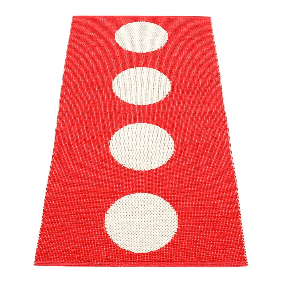 Vera Rug 70x150 Cm, Red/Vanilla 3 Vera Rug 70x150 Cm, Red/Vanilla